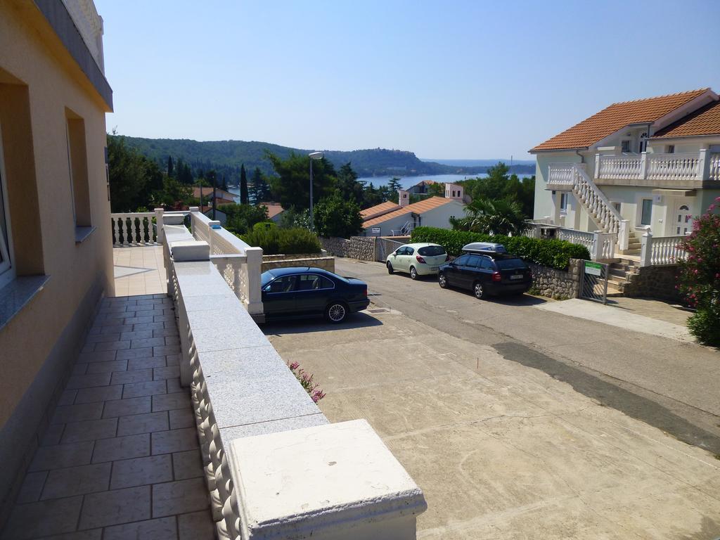 Apartments Villa Rosmarin Omišalj Zewnętrze zdjęcie