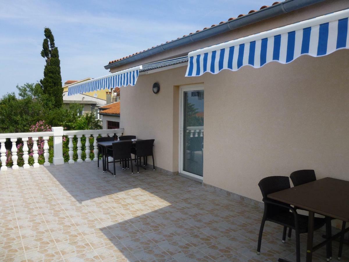 Apartments Villa Rosmarin Omišalj Zewnętrze zdjęcie