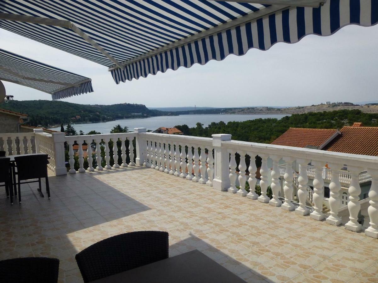 Apartments Villa Rosmarin Omišalj Zewnętrze zdjęcie